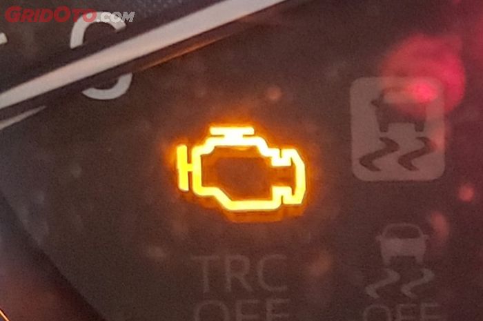 Ilustrasi lampu peringatan indikator malfungsi di mobil bekas