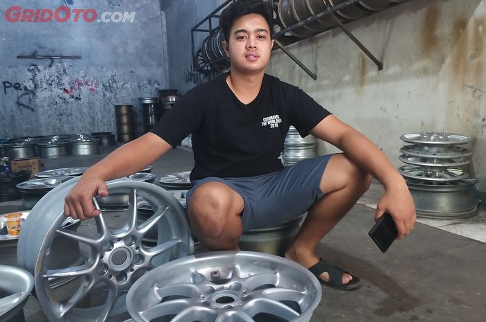 Abim pemilik bengkel spesialis cat pelek BK Speed Works Garage