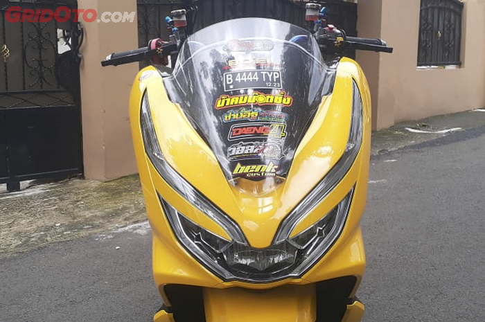 Honda PCX150 disiram warna super yellow ala Bumble Bee, makin kece dan glowing nih