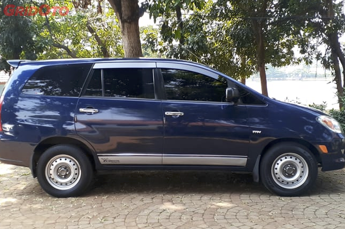 Toyota Kijang Innova lawas berani tampil beda, templok velf kaleng berdarah oem looks.