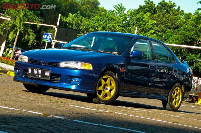 Mitsubishi Lancer CK4 SEi keluaran 2000 , minimalis tapi manis