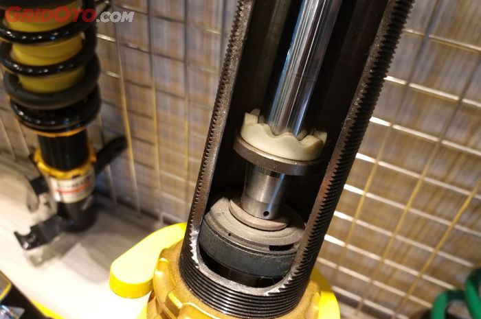 Rebound sokbreker aftermarket bisa disetel