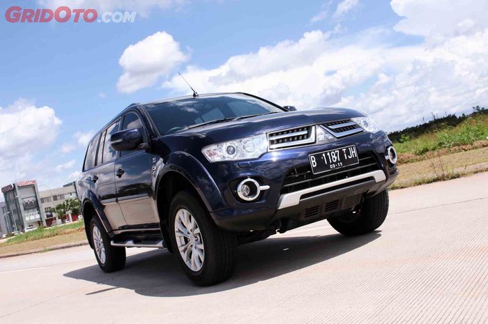 Ilustrasi Mitsubishi Pajero Sport generasi kedua