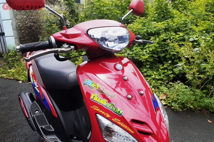 Kepoin 4 part unik modifikasi Yamaha Mio bergaya Baby Thailand berkelir merah ini yuk.