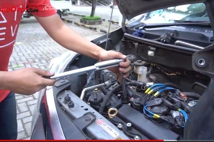 Penyebab mobil boros BBM dan tarikan loyo