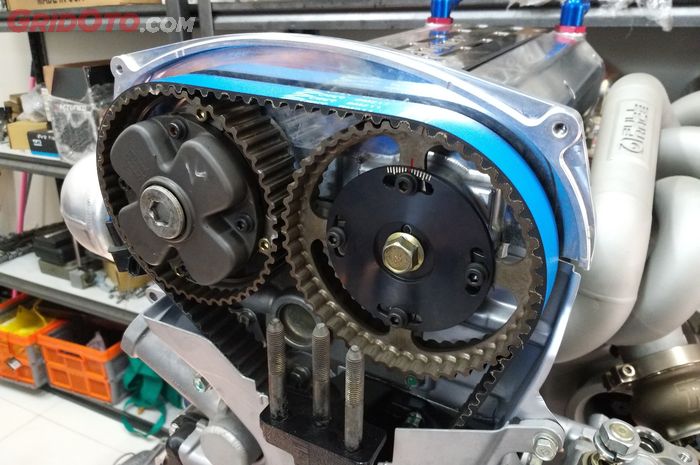 Adjustable timing gear terpasang