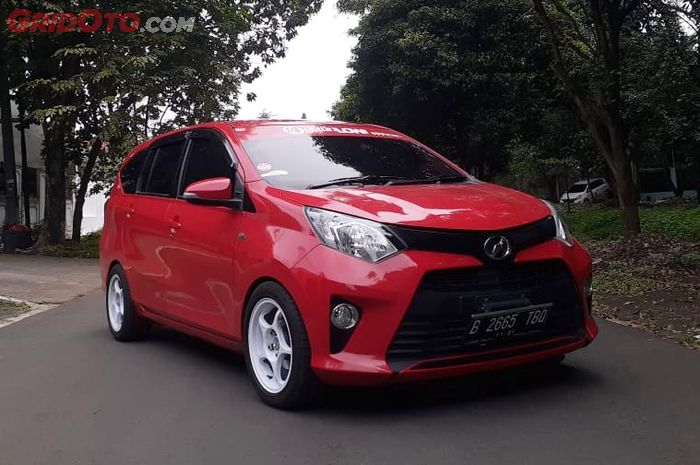 Modifikasi Toyota Calya modal upgrade kaki-kaki dan pasang aksesori racing