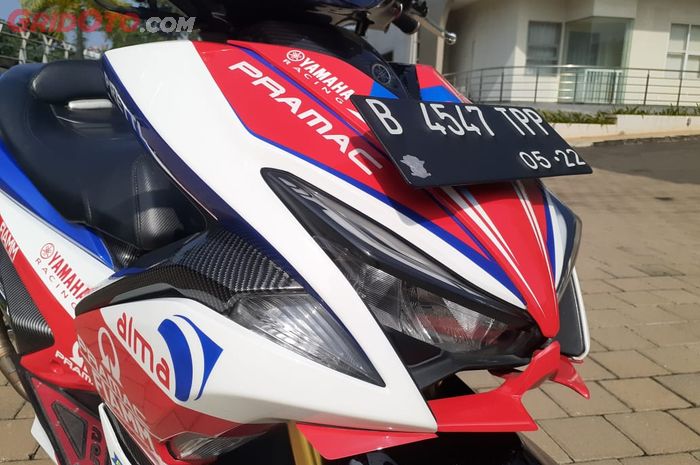 Tampak depan Yamaha Aerox berbody custom air brush ala MotoGP Ducati Pramac Racing