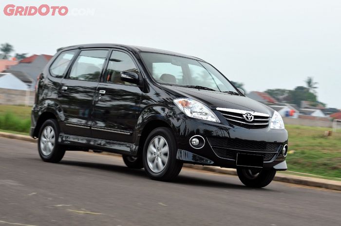 Harga mobil bekas Toyota Avanza mulai Rp 80 jutaan kondisi pajak hidup.