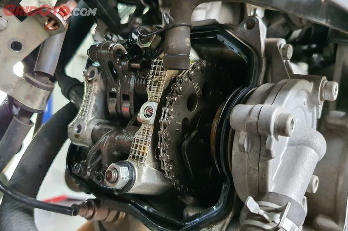 Biaya setel klep Yamaha NMAX 