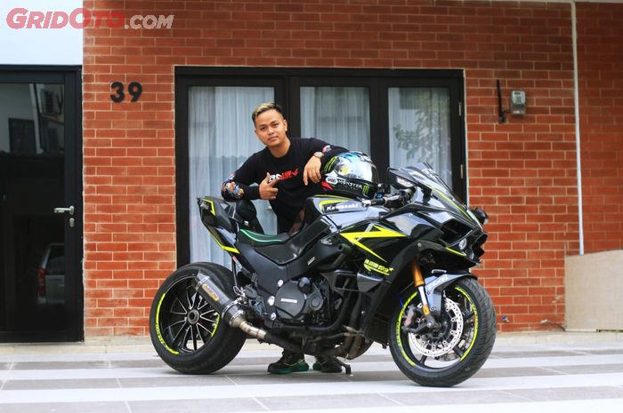 Kawasaki zx 11 on sale