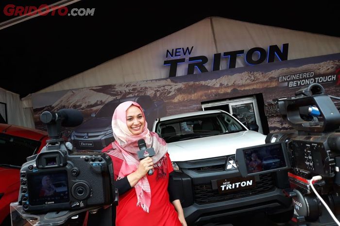 Aditya Wardani mengawali karir sebagai presenter tv