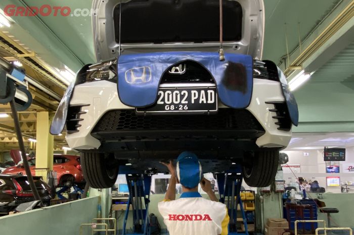 Servis Berkala Honda City Hatchback di Bengkel Resmi Honda Pondok Indah, Jakarta Selatan