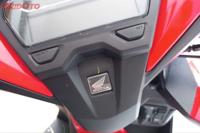 Ilustrasu bodi motor bekas