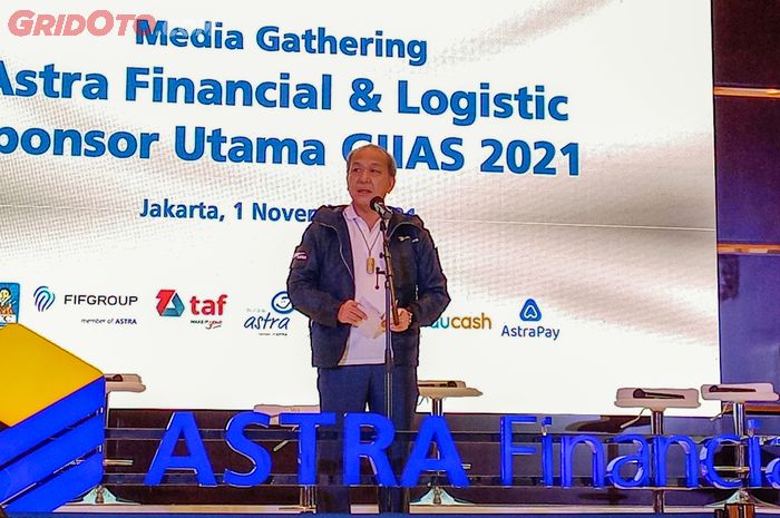 Director in Charge Astra Financial &amp; Logistic, Suparno Djasmin.