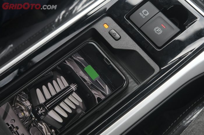Fitur Wireless Charging yang Baru di Toyota Veloz Generasi Terbaru