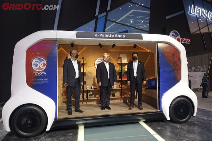 Toyota menghadirkan kendaraan autonomus e-Palette di GIIAS 2021