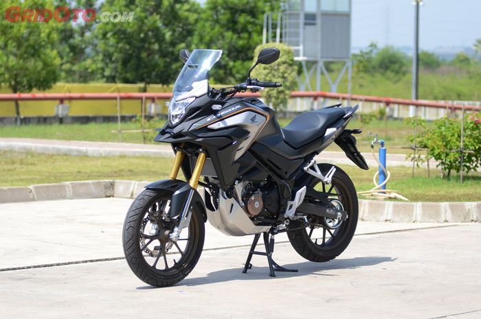 Bisa enggak Honda CB150R pakai fairing Honda CB150X ?
