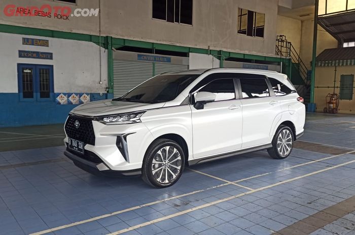 Toyota Veloz untuk GridOto Veloz Max Experience