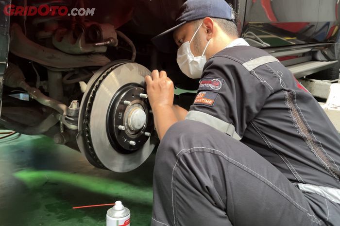 Cakram Rem Mobil yang Sudah Tidak Rata atau Keriting Sebaiknya Diganti