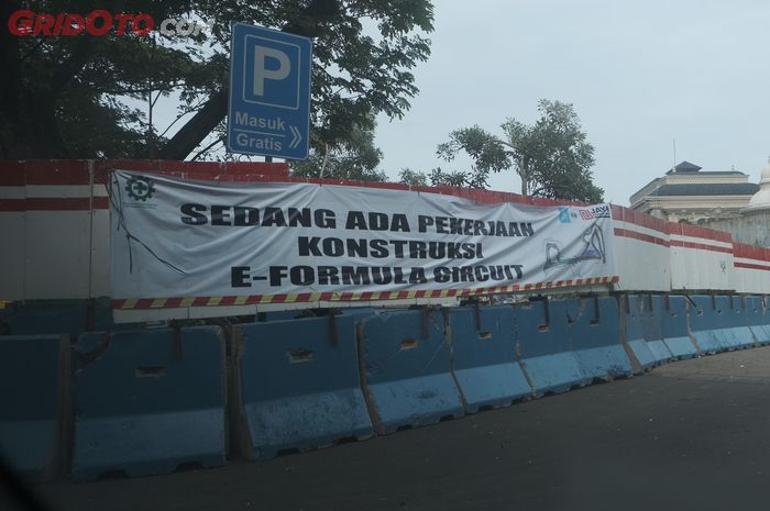 Kabar gembira, sirkuit Formula E Jakarta di Ancol, Jakarta Utara sudah selesai diaspal jelang balap Juni nanti.