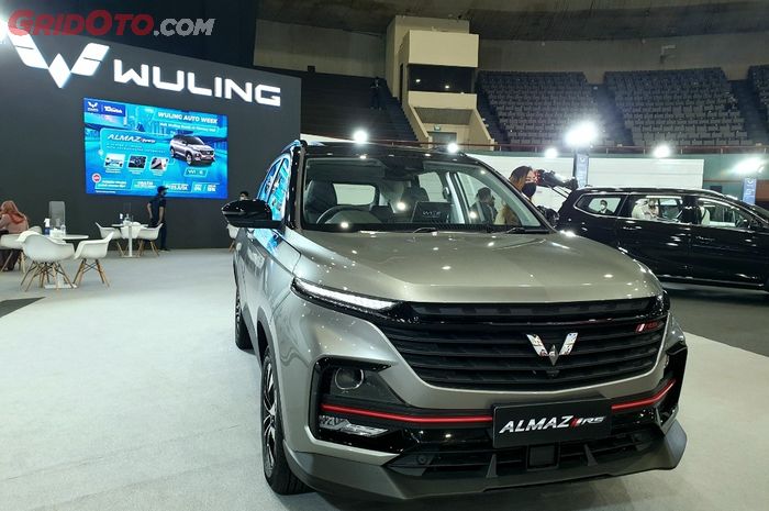 Ilustrasi Wuling Almaz RS NIK 2022 kena diskon sampai Rp 65 juta.