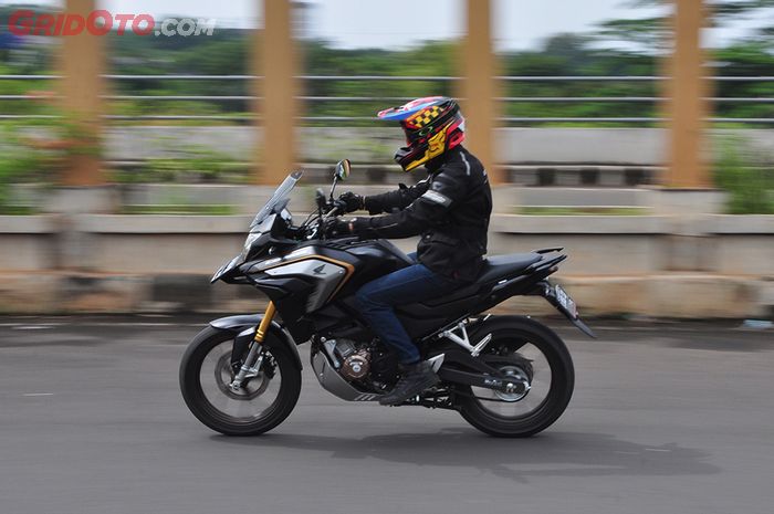 Test ride Honda CB150X 2022