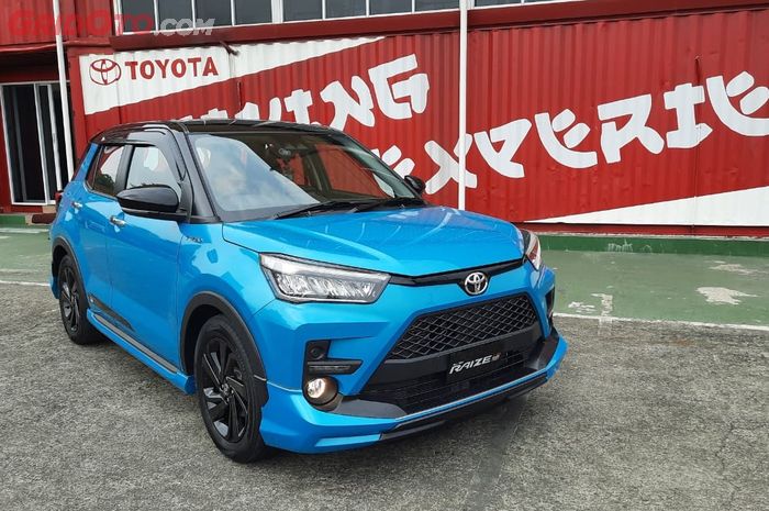 Toyota Raize jadi SUV Compact terlaris di Tanah Air periode Januari-Oktober 2022.