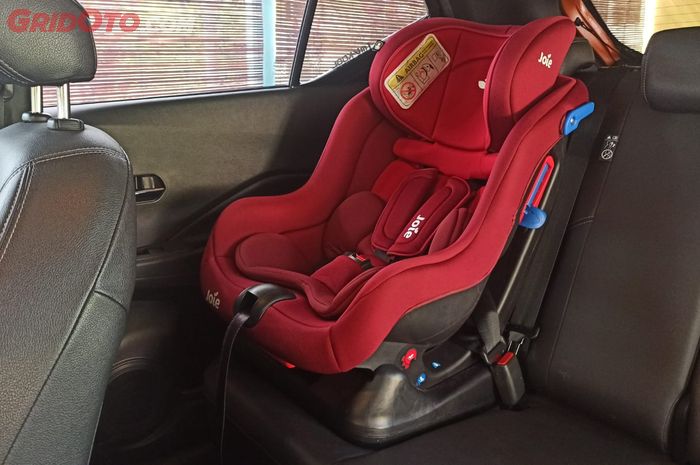 Child seat sangat dianjurkan buat balita saat perjalanan jauh