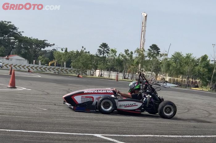 Formula Student karya mahasiswa UGM comot mesin KTM 450 SX-F
