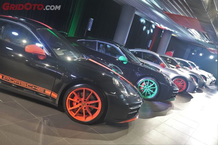 Porsche Exclusive Manufaktur 911 Chili resmi meluncur di Indonesia, produksi cuma 9 unit, harga enggak kalah &lsquo;pedas&rsquo; dari namanya.