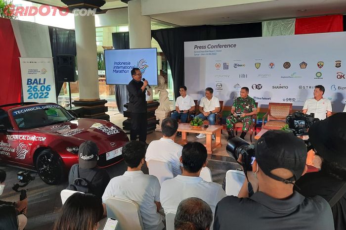 Mazda sebagai sponsor Indonesia International Marathon. Total 10 unit akan hadir. Seperti Mazda MX-5 sebagai pembuka dan 3 Mazda CX-5 dengan race clock.