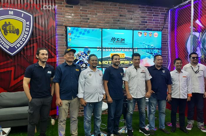 Konferensi pers balap Motoprix putaran 3 yang akan berlanhsung di Sirkuit  International Karting Circuit (SIKC), Bogor, Jawa Barat.