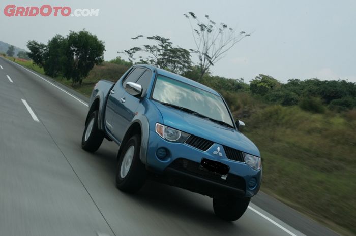 Mobil bekas Mitsubishi Strada Triton harganya mulai Rp 80 jutaan