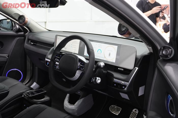 Modifikasi Audio Mobil Listrik Hyundai IONIQ 5 Dengan Sistem Audio 3-way