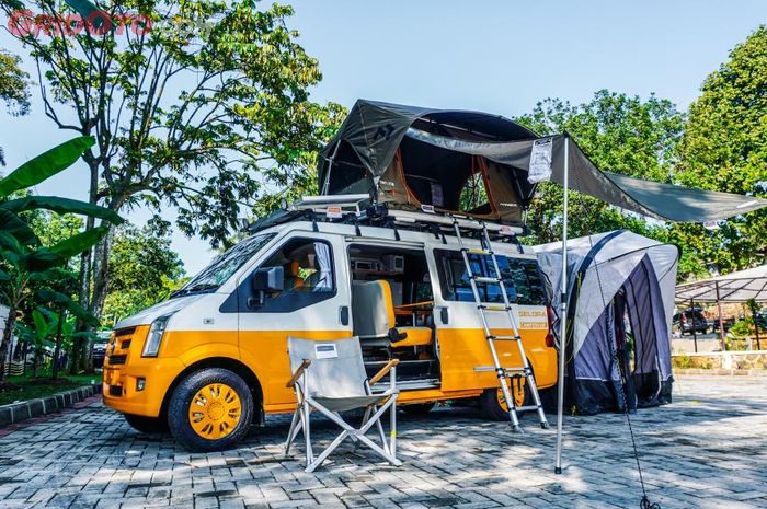 DFSK Gelora campervan pakai tenda otomatis di atap mejeng di GIIAS 2022