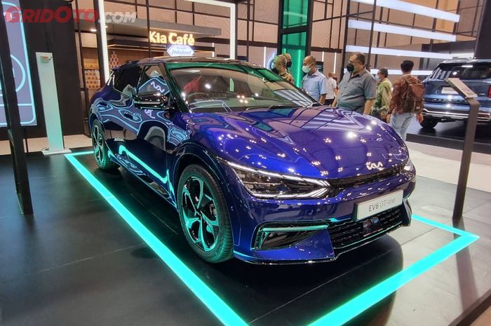Mobil baru listrik Kia EV6 GT-Line resmi dibanderol seharga Rp 1,299 miliar.