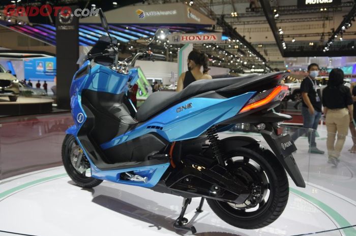 Motor listrik Alva One di pameran GIIAS 2022