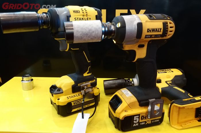 Bor cordless brushless Dewalt