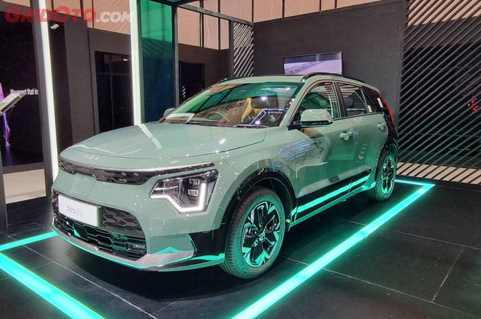 Kia Niro EV merupakan salah satu mobil listrik yang tampil di GIIAS 2022.