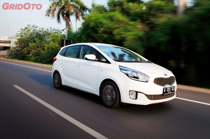 KIA Carens generasi ketiga