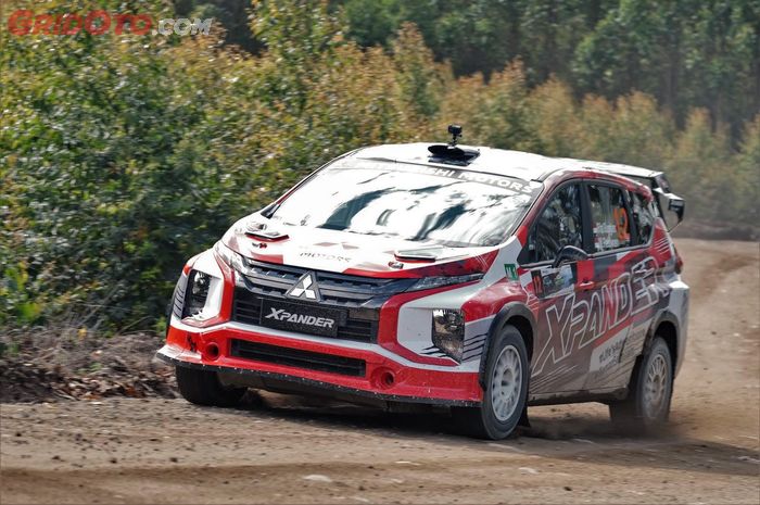 Rifat Sungkar dan co-driver Ben Searcy akan menggeber Mitusbishi Xpander AP4 untuk berusaha meraih hasil terbaik di APRC Indonesia 2022.