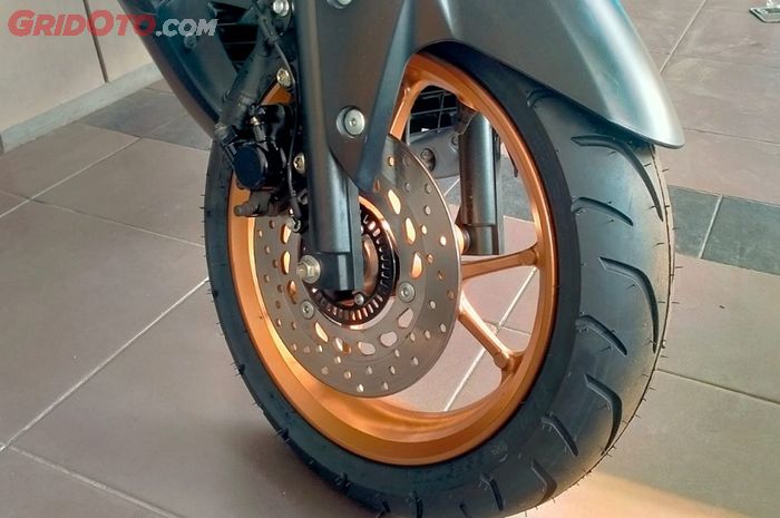 Harga ban tubeless Yamaha NMAX 155 