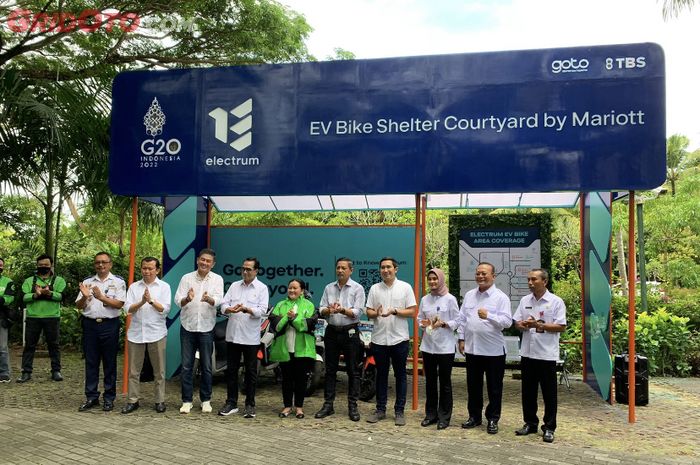 Peresmian shelter motor listrik dari GoTo dan Electrum dalam rangka mendukung KTT G20 di Bali, 