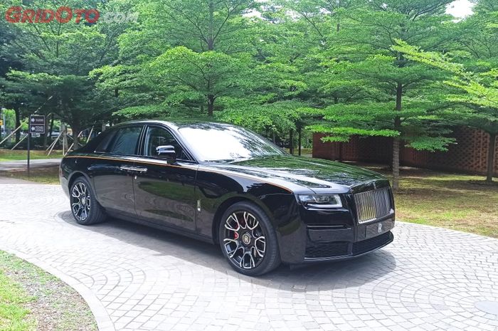 Mobil baru Rolls-Royce Black Badge Ghost