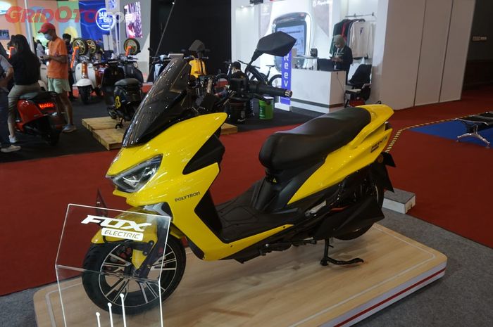 Motor listrik Polytron Fox-R, dimensi masuk kelas skutik 150 cc