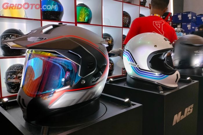 Helm baru NJS S-Cross dan Freedom di IMOS 2022