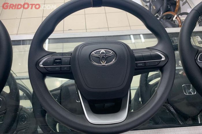 Setir Toyota Innova Zenix tipe G minim fitur
