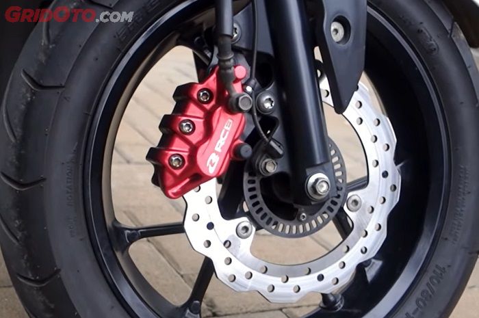 Ilustrasi kaliper rem motor bekas 