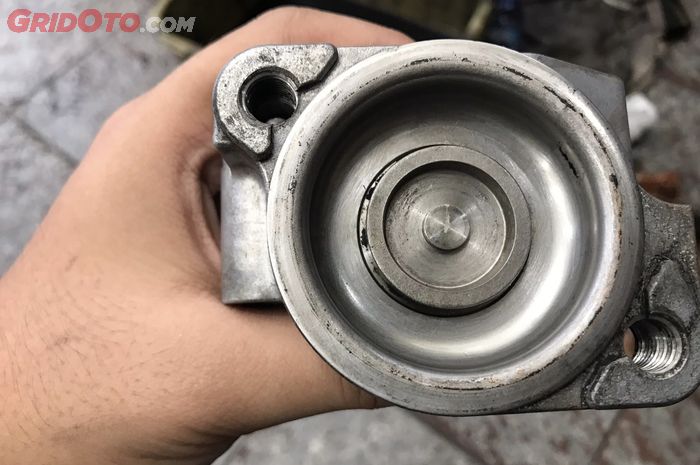 Exhaust Gas Recirculation (EGR) Mesin Diesel yang Telah Dibersihkan